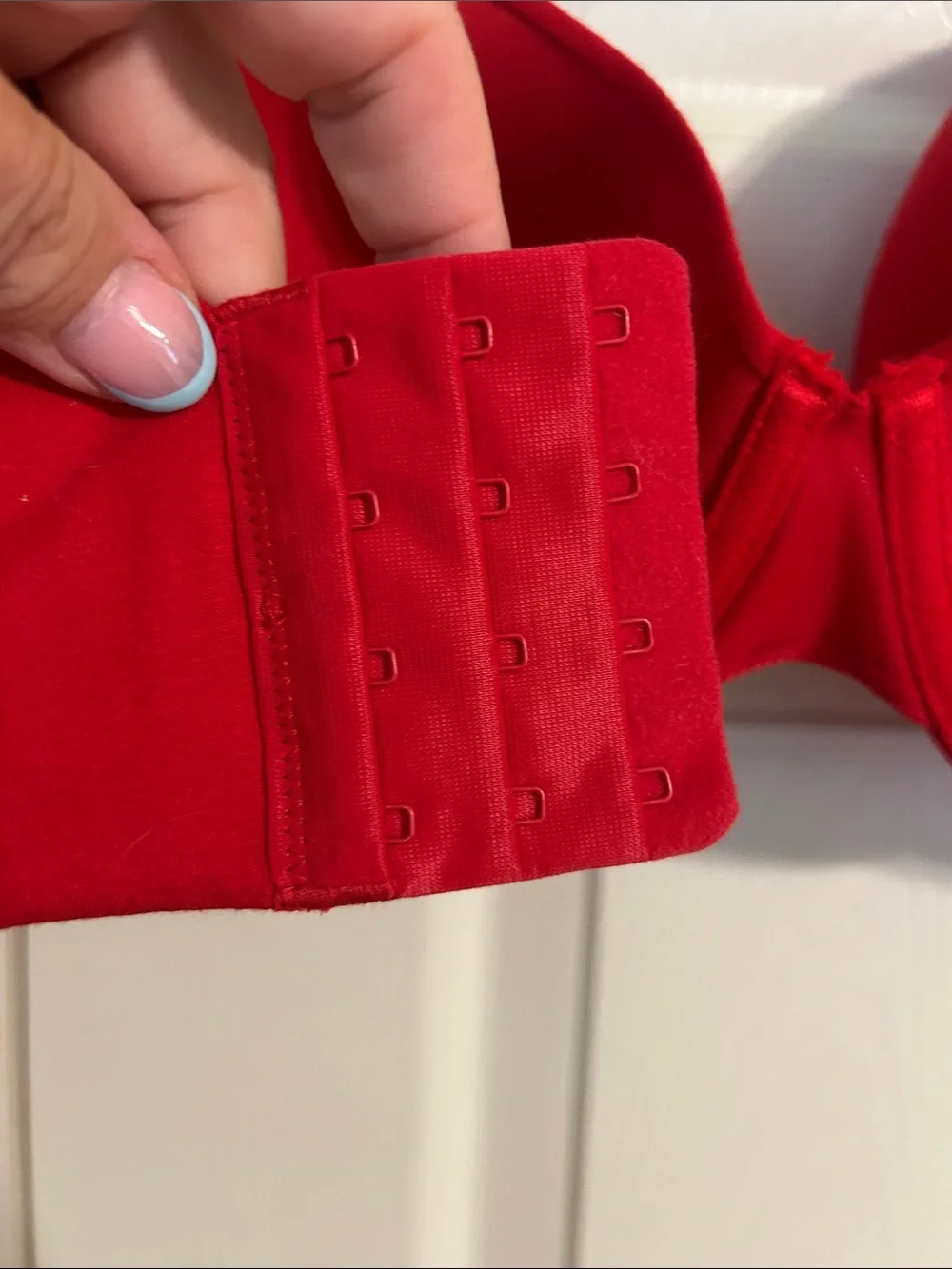 Savage X Fenty Red T-Shirt Bra Underwire Adjustable Straps 42DDD Full Coverage